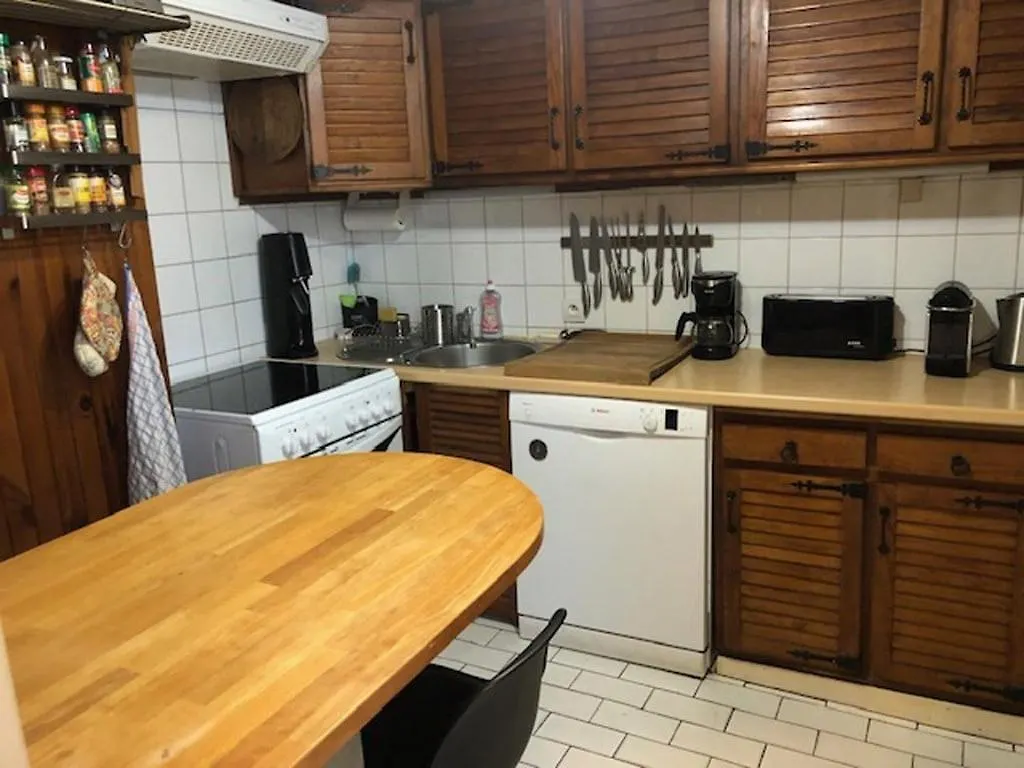 Apartamento Le 35 Rue Coquilliere With Airport Pick-Up Service París