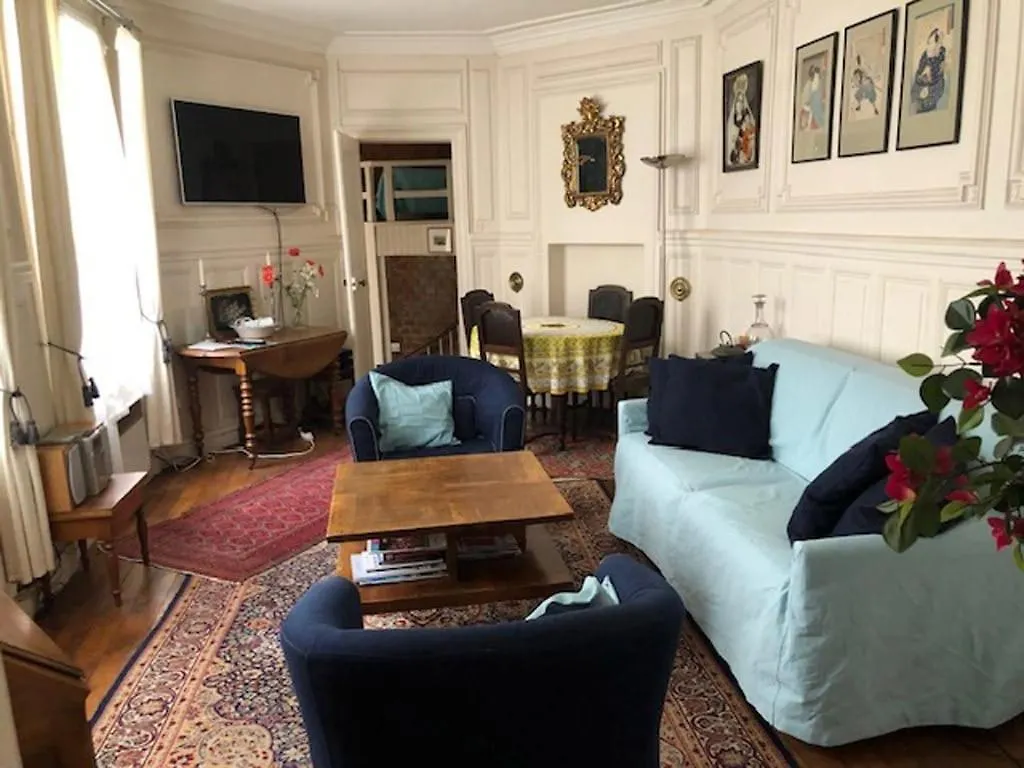 Le 35 Rue Coquilliere With Airport Pick-Up Service París